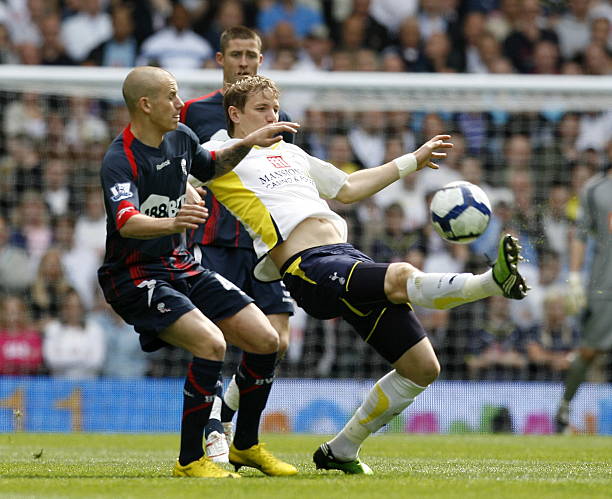 也限制了他 也限制了他